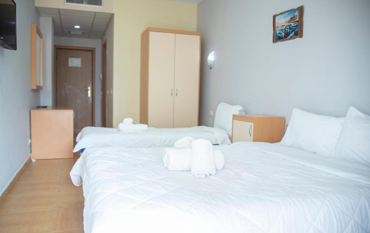 Hotel Oaz Golem  Εξωτερικό φωτογραφία