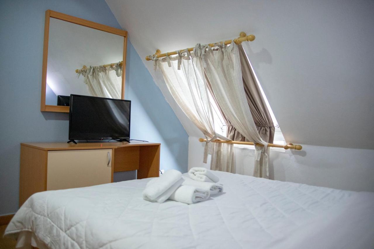 Hotel Oaz Golem  Εξωτερικό φωτογραφία