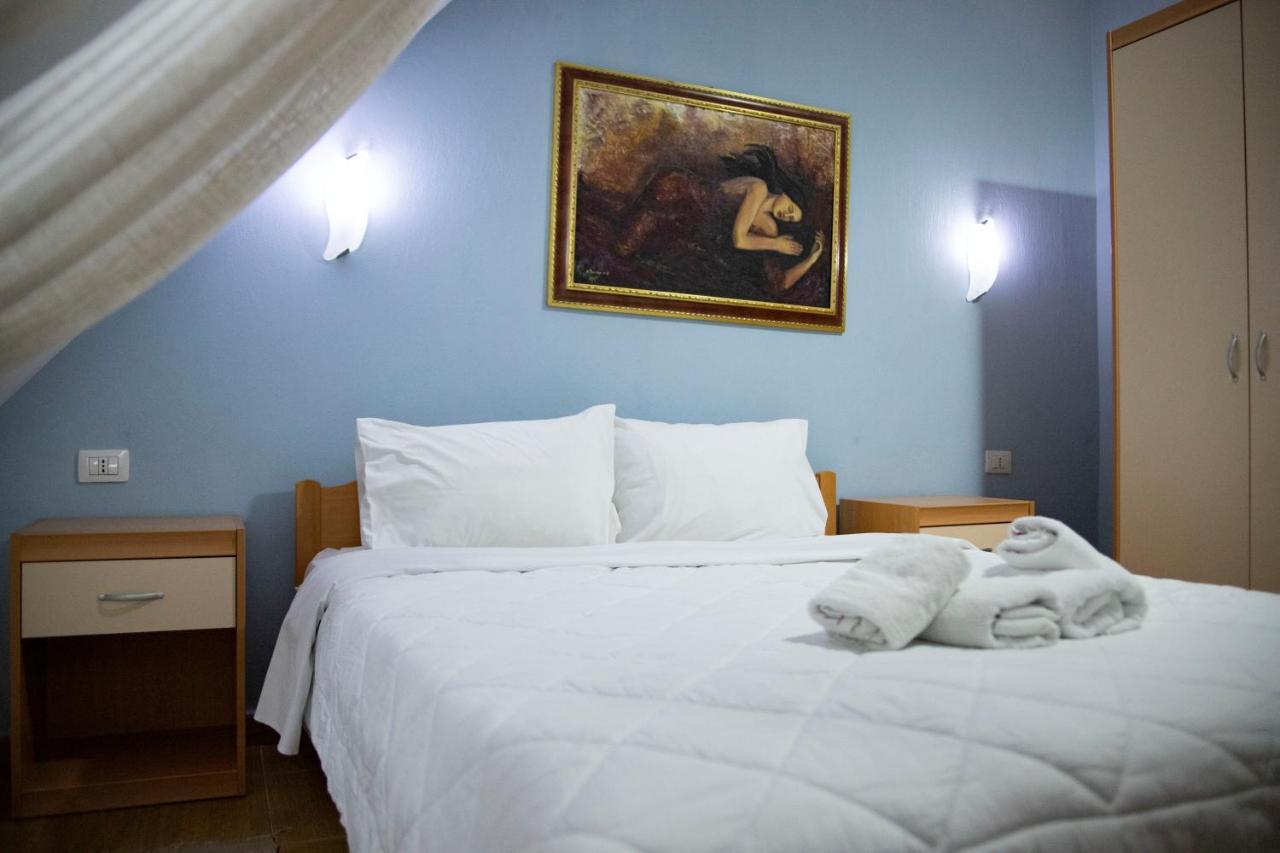 Hotel Oaz Golem  Εξωτερικό φωτογραφία
